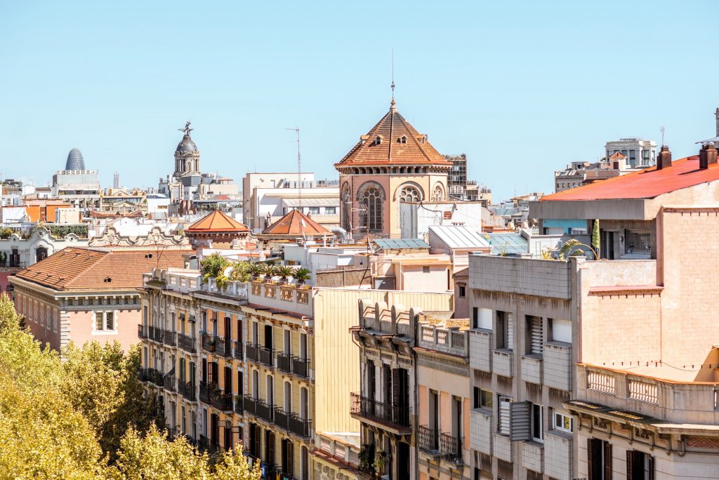 Mooie balkons en gebouwen in Barcelona